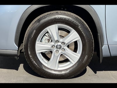 2021 Toyota Highlander LE