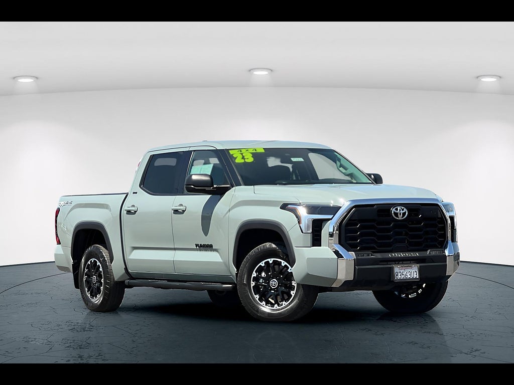2023 Toyota Tundra 4WD SR5