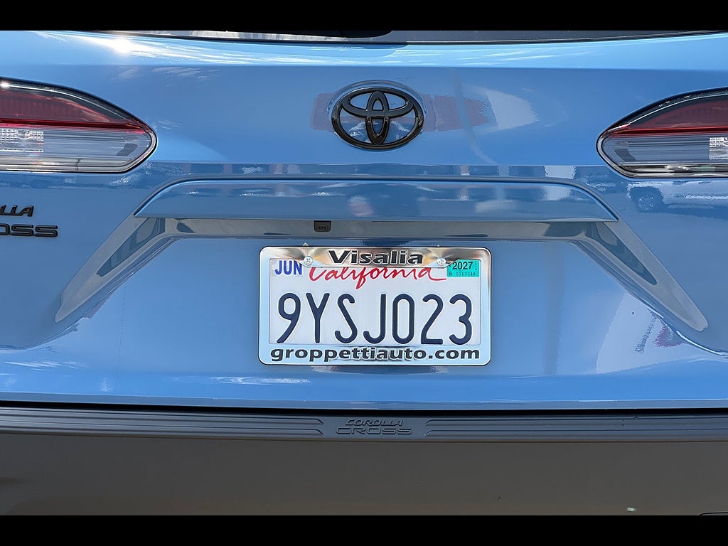 2026 Toyota Corolla Cross LE