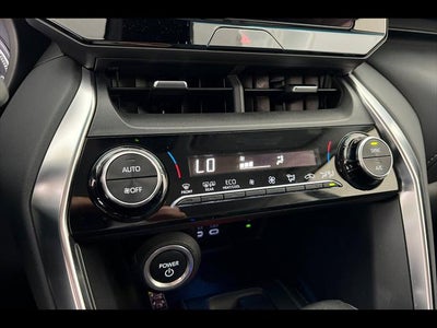 2023 Toyota Venza LE