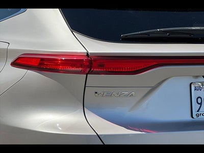 2023 Toyota Venza LE