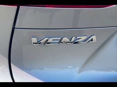 2023 Toyota Venza LE