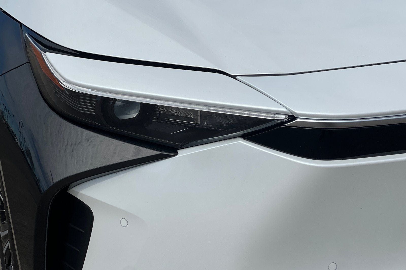 2025 Toyota bZ4X XLE