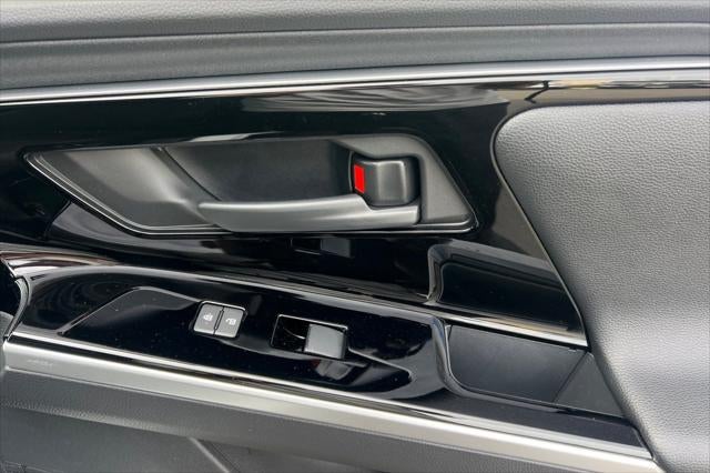 2025 Toyota bZ4X XLE