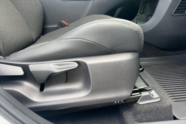 2025 Toyota bZ4X XLE