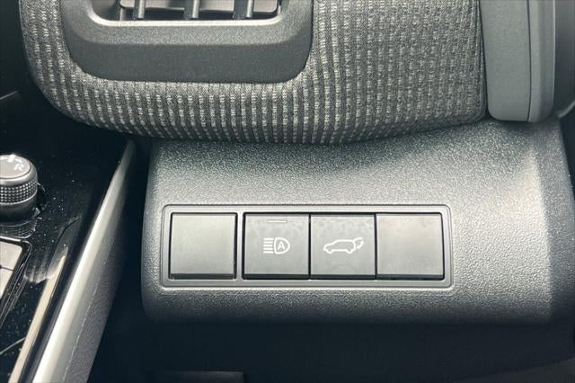 2025 Toyota bZ4X XLE