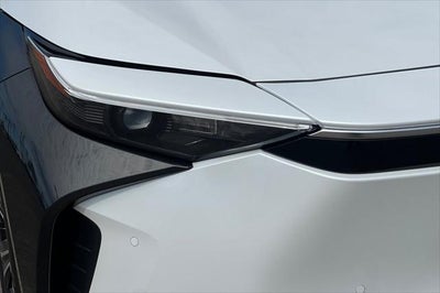 2025 Toyota bZ4X XLE