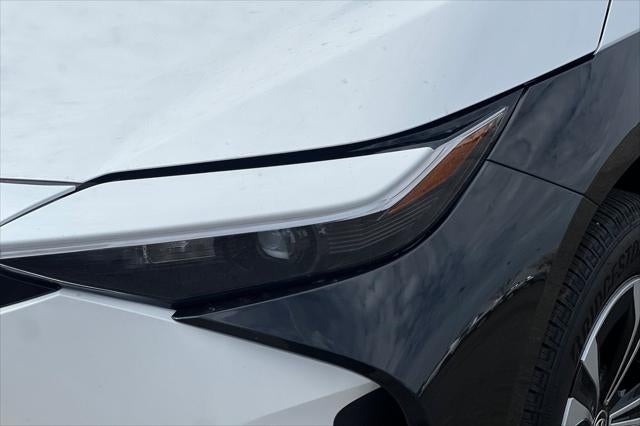 2025 Toyota bZ4X XLE