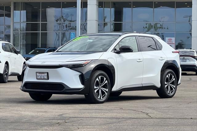 2025 Toyota bZ4X XLE