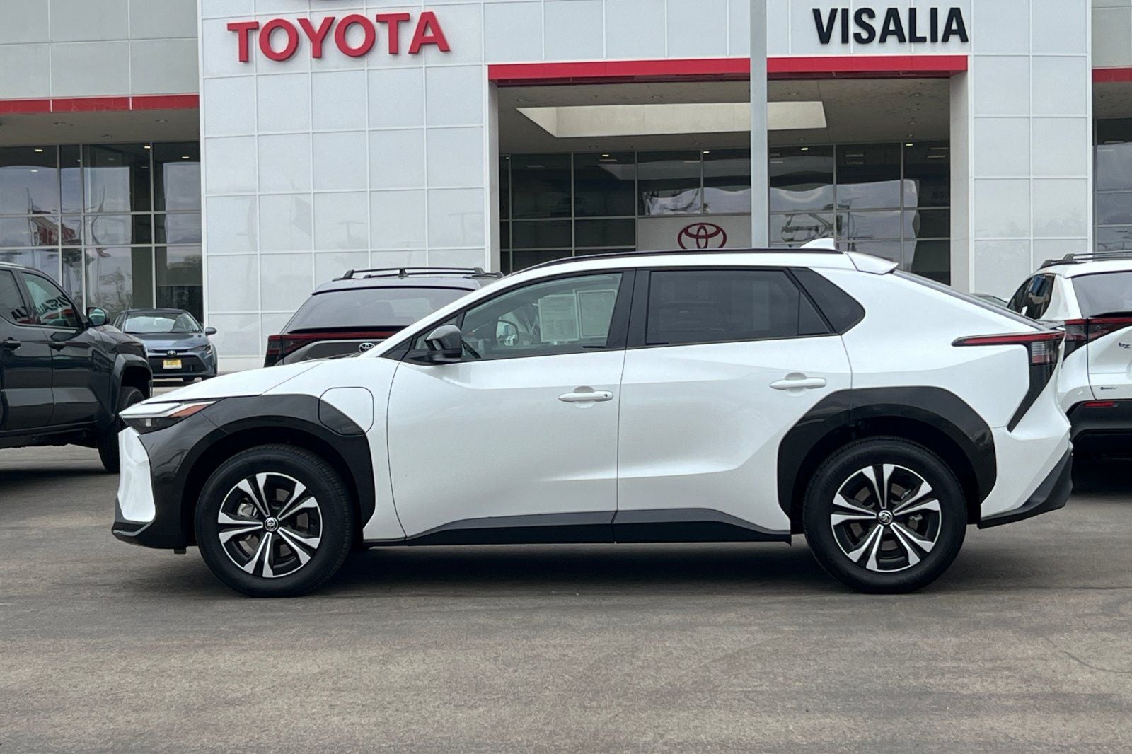 2024 Toyota bZ4X XLE