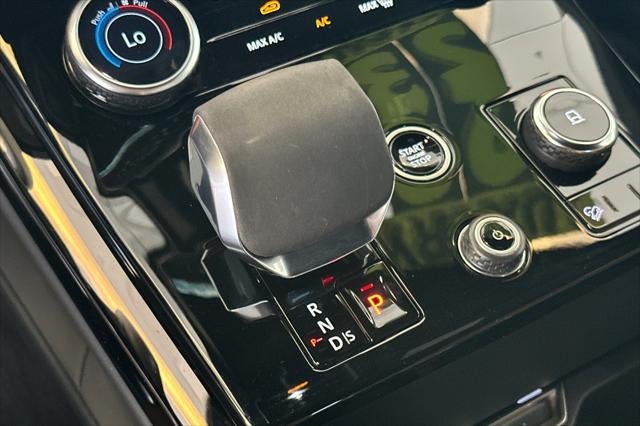 2023 Land Rover Range Rover Sport SE