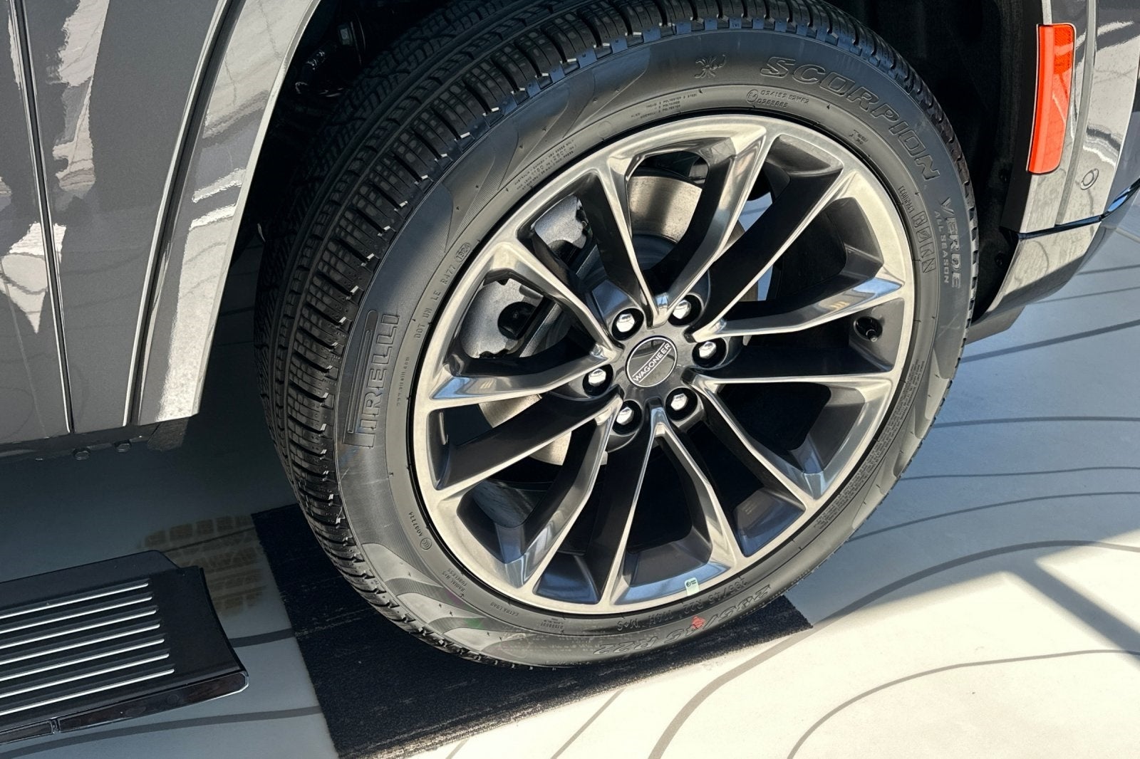 2024 Jeep Grand Wagoneer L Series II