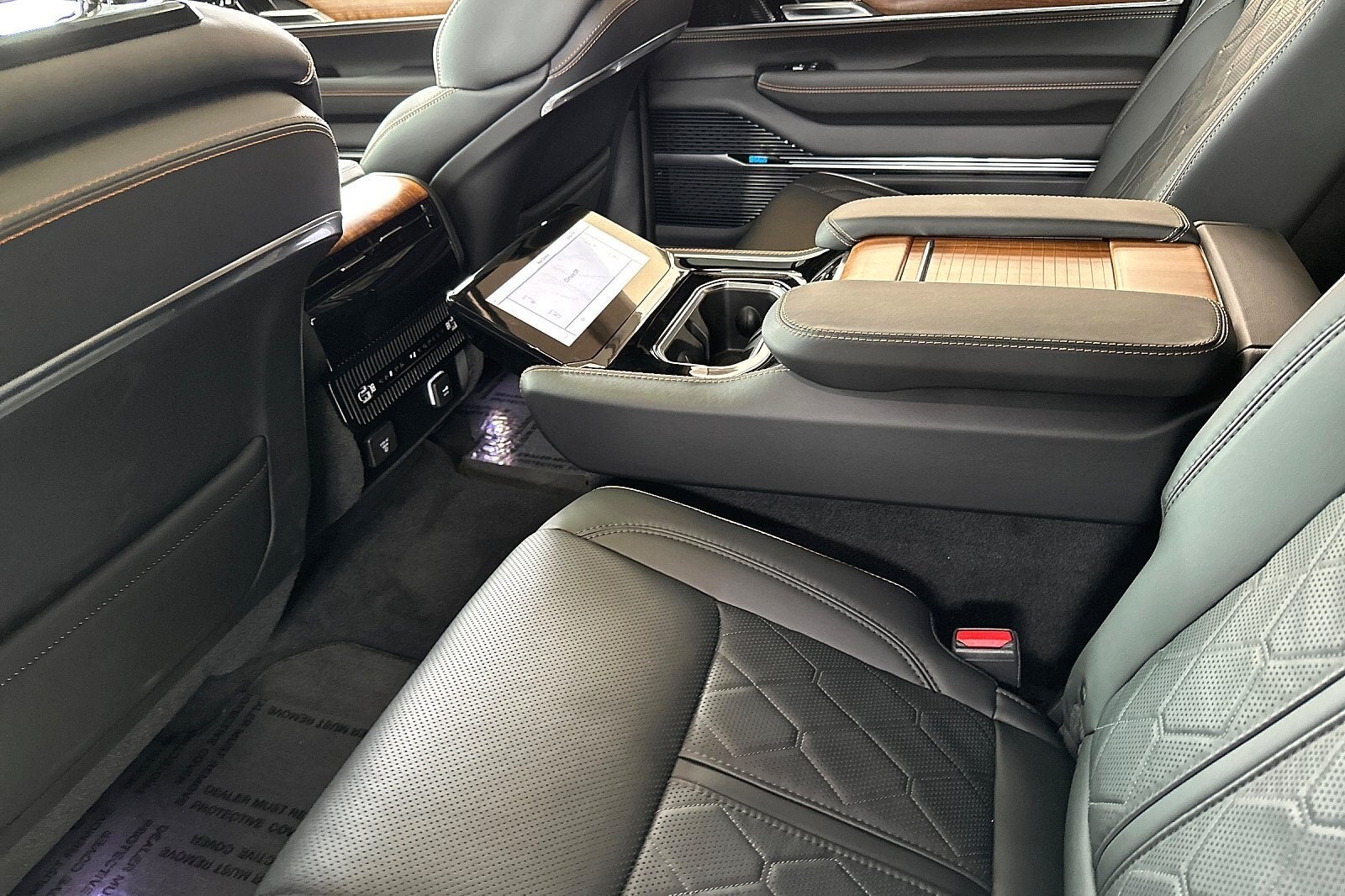 2023 Jeep Grand Wagoneer Series III