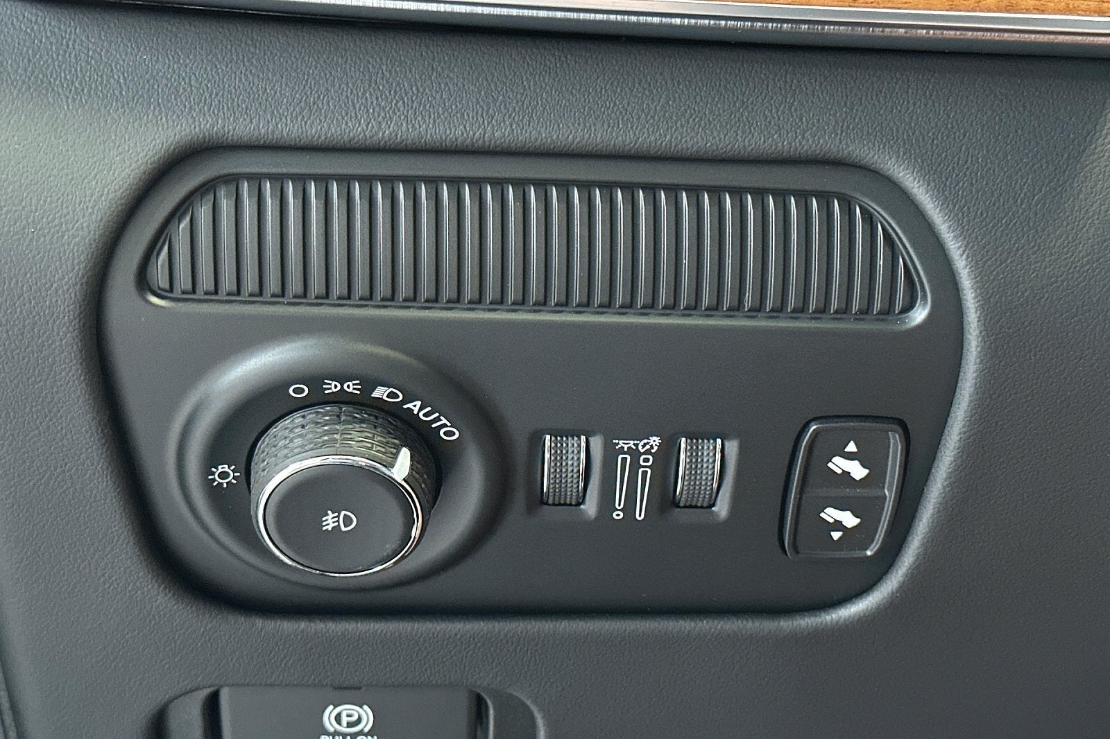 2023 Jeep Grand Wagoneer Series III