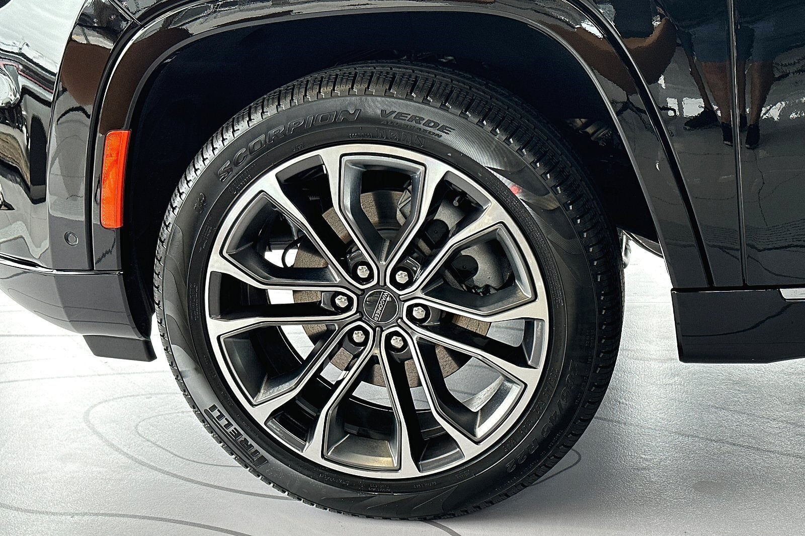 2023 Jeep Grand Wagoneer Series III