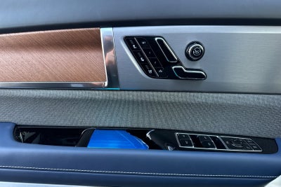 2026 Cadillac VISTIQ Premium Luxury