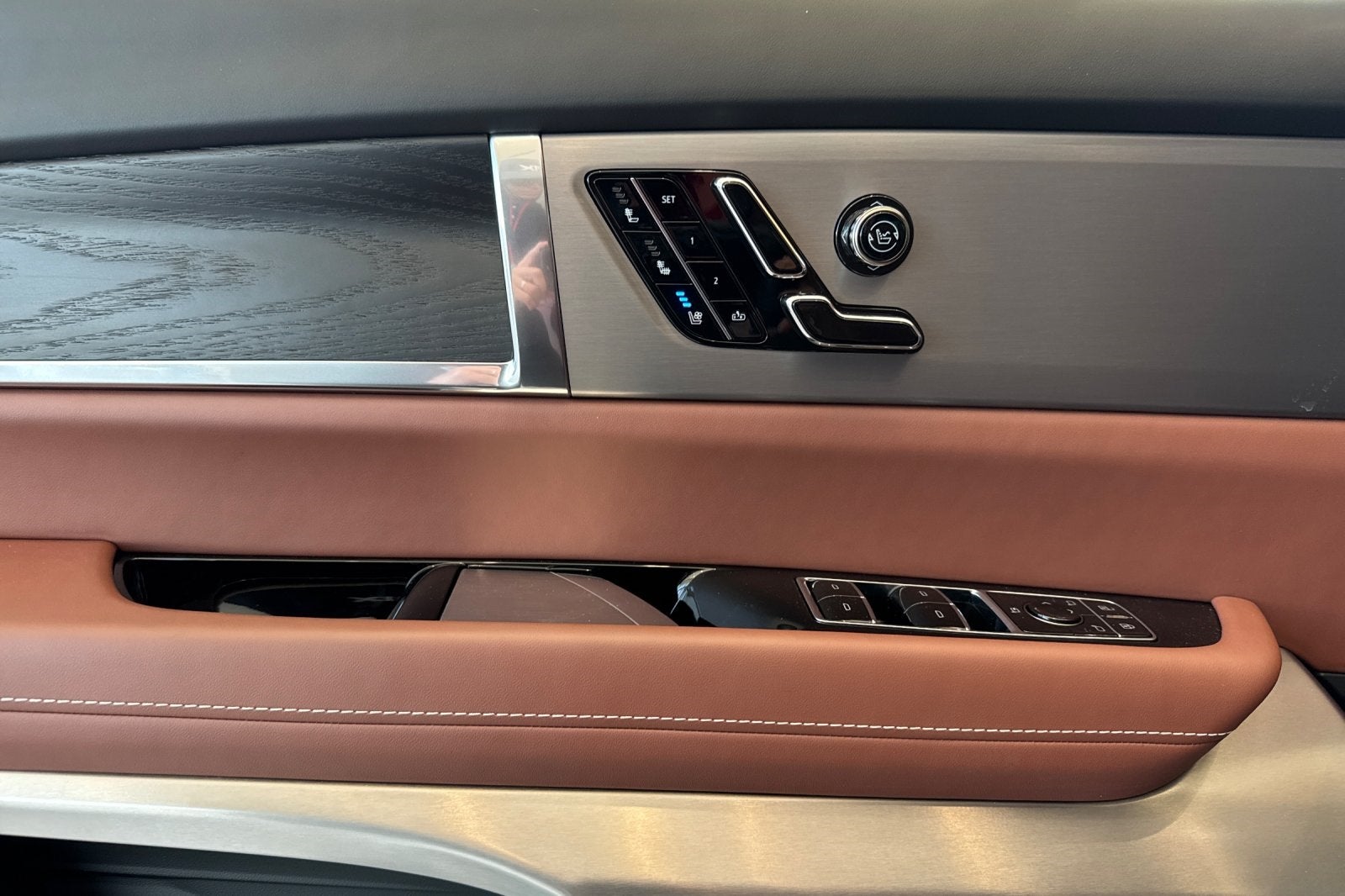 2026 Cadillac VISTIQ Platinum