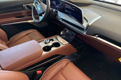 2026 Cadillac VISTIQ Platinum