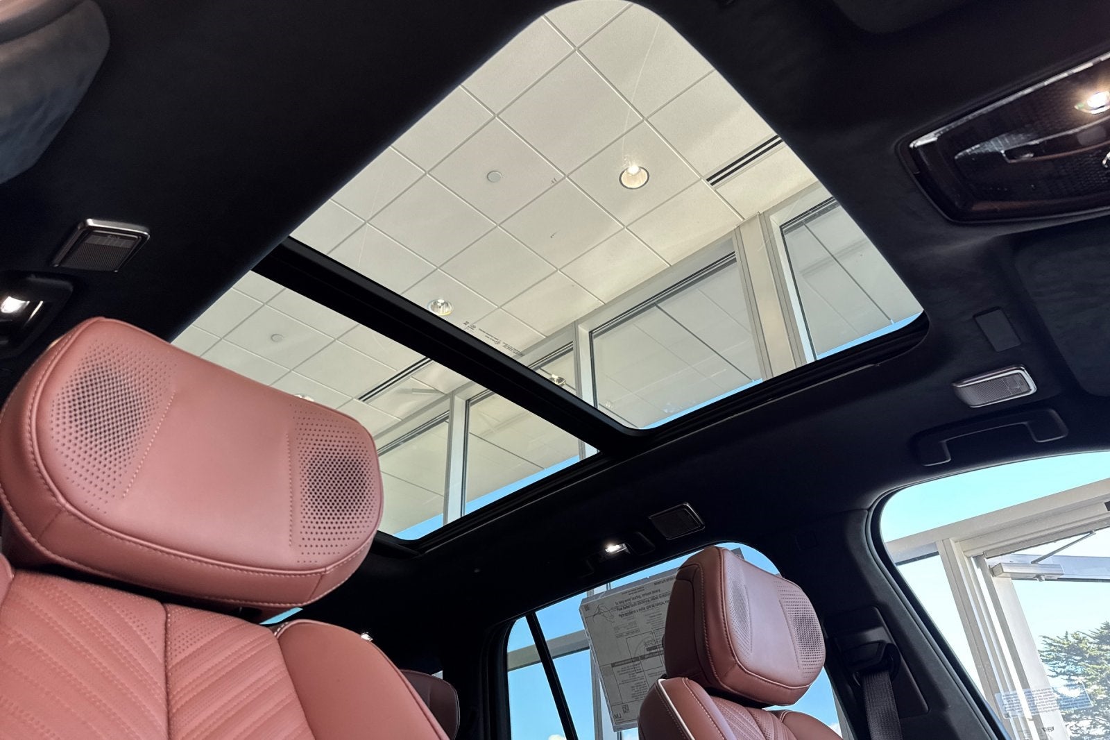 2026 Cadillac VISTIQ Platinum