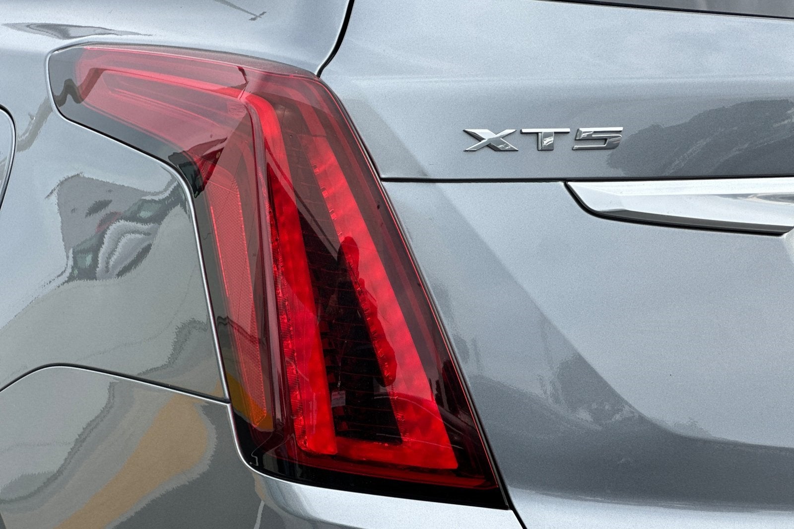 2022 Cadillac XT5 Luxury