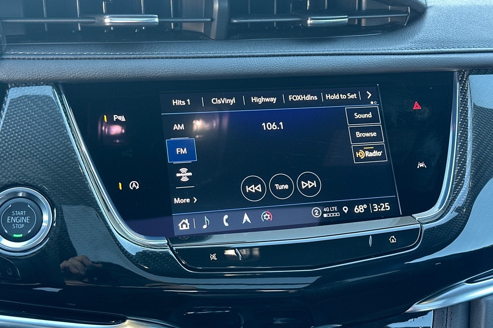 2025 Cadillac XT6 Sport