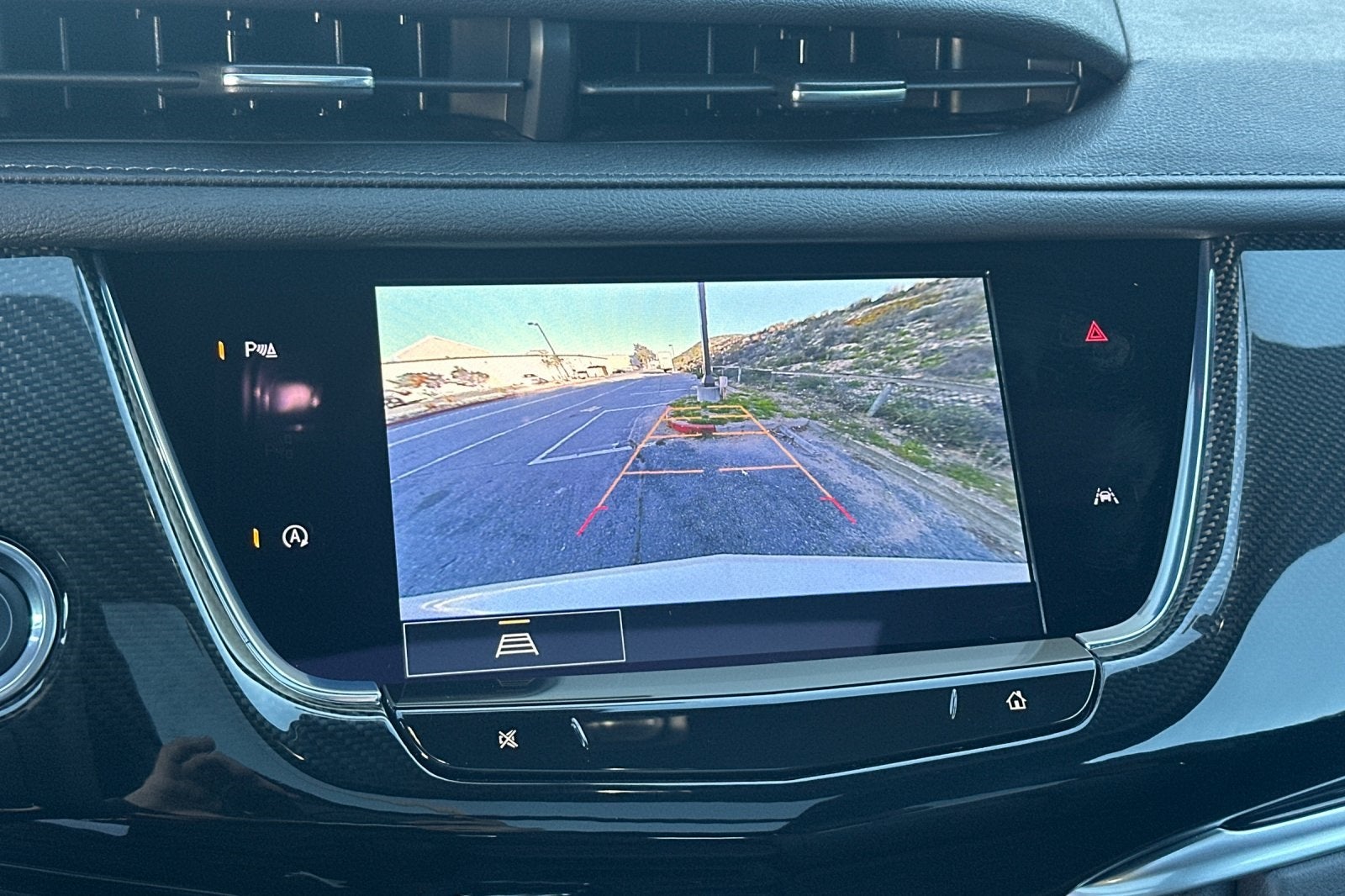 2025 Cadillac XT6 Sport