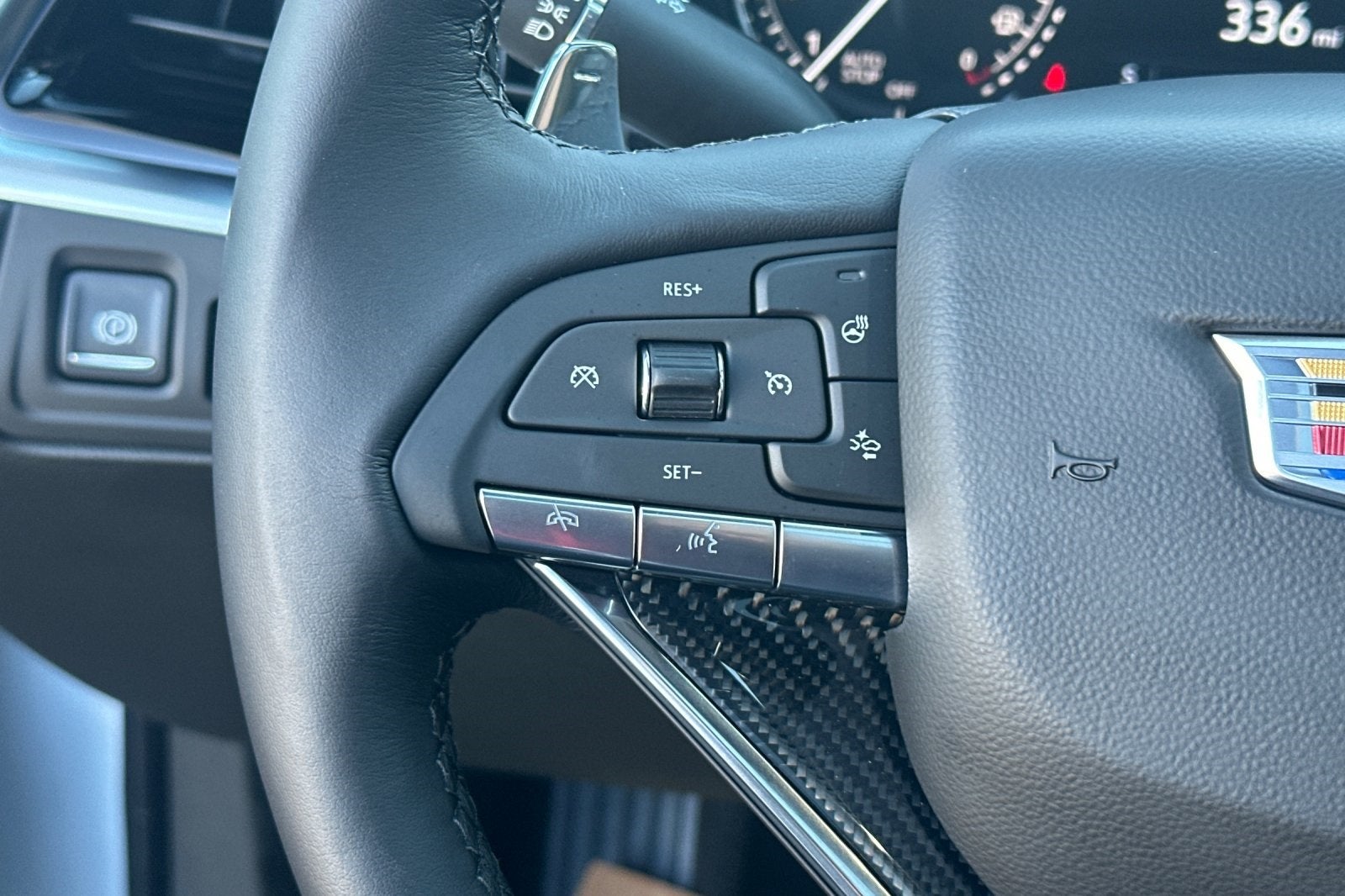 2025 Cadillac XT6 Sport