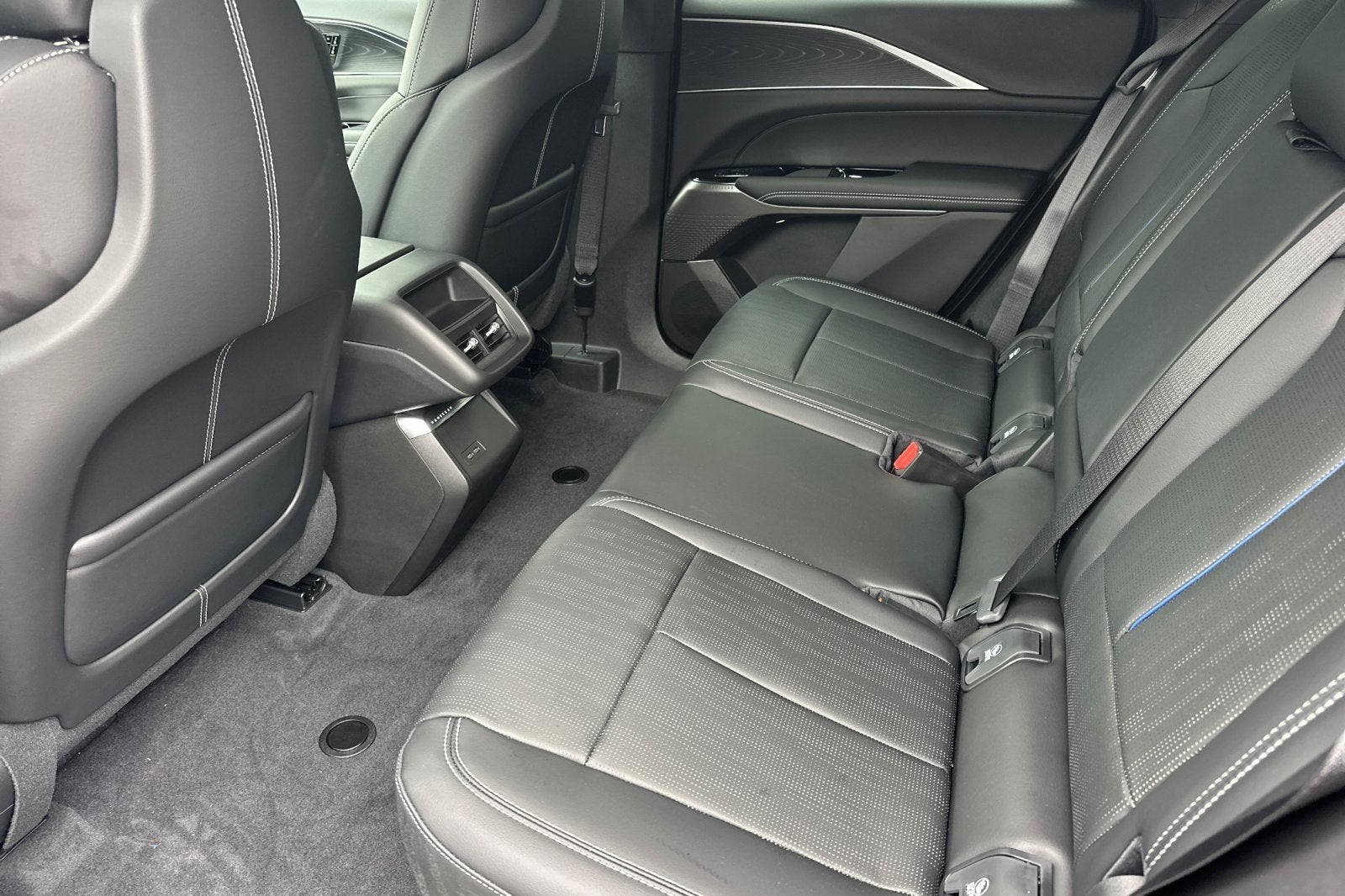 2025 Cadillac LYRIQ Luxury