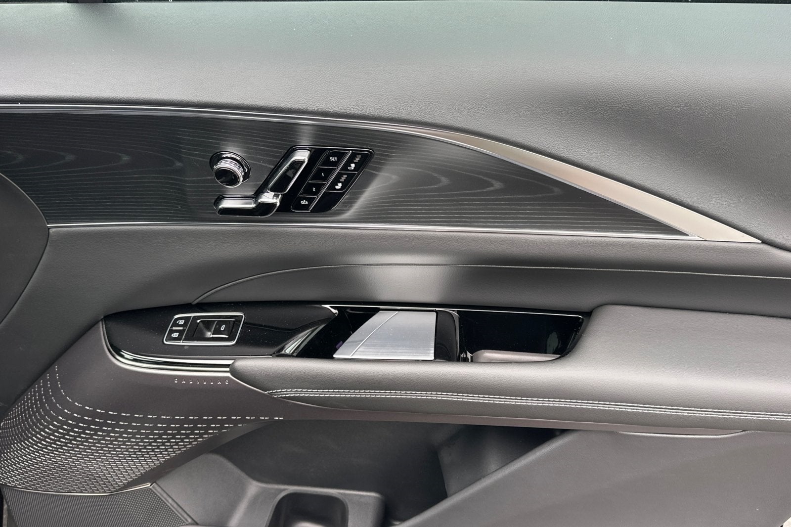 2025 Cadillac LYRIQ Luxury