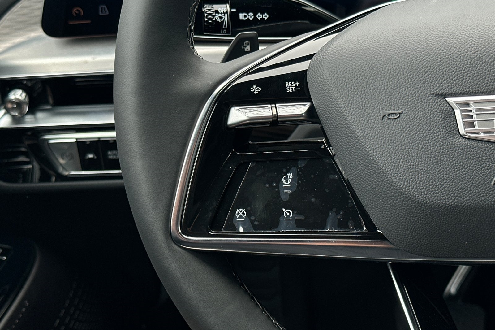 2025 Cadillac LYRIQ Luxury