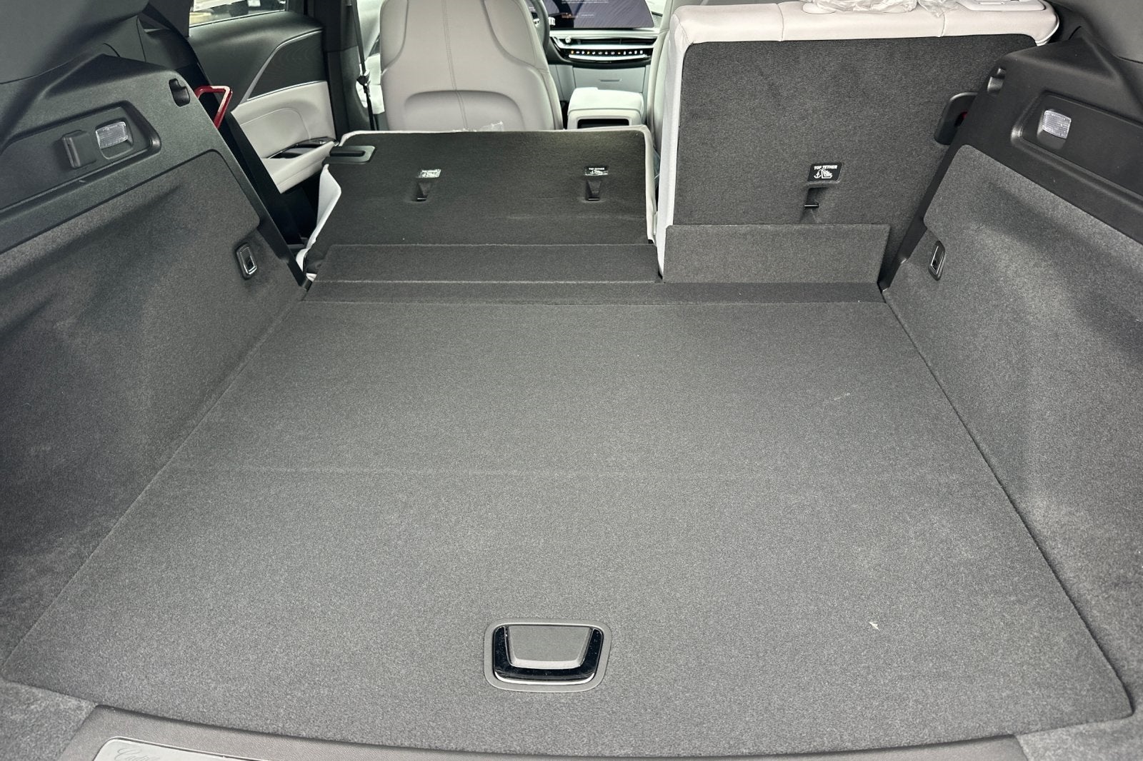 2025 Cadillac LYRIQ Sport