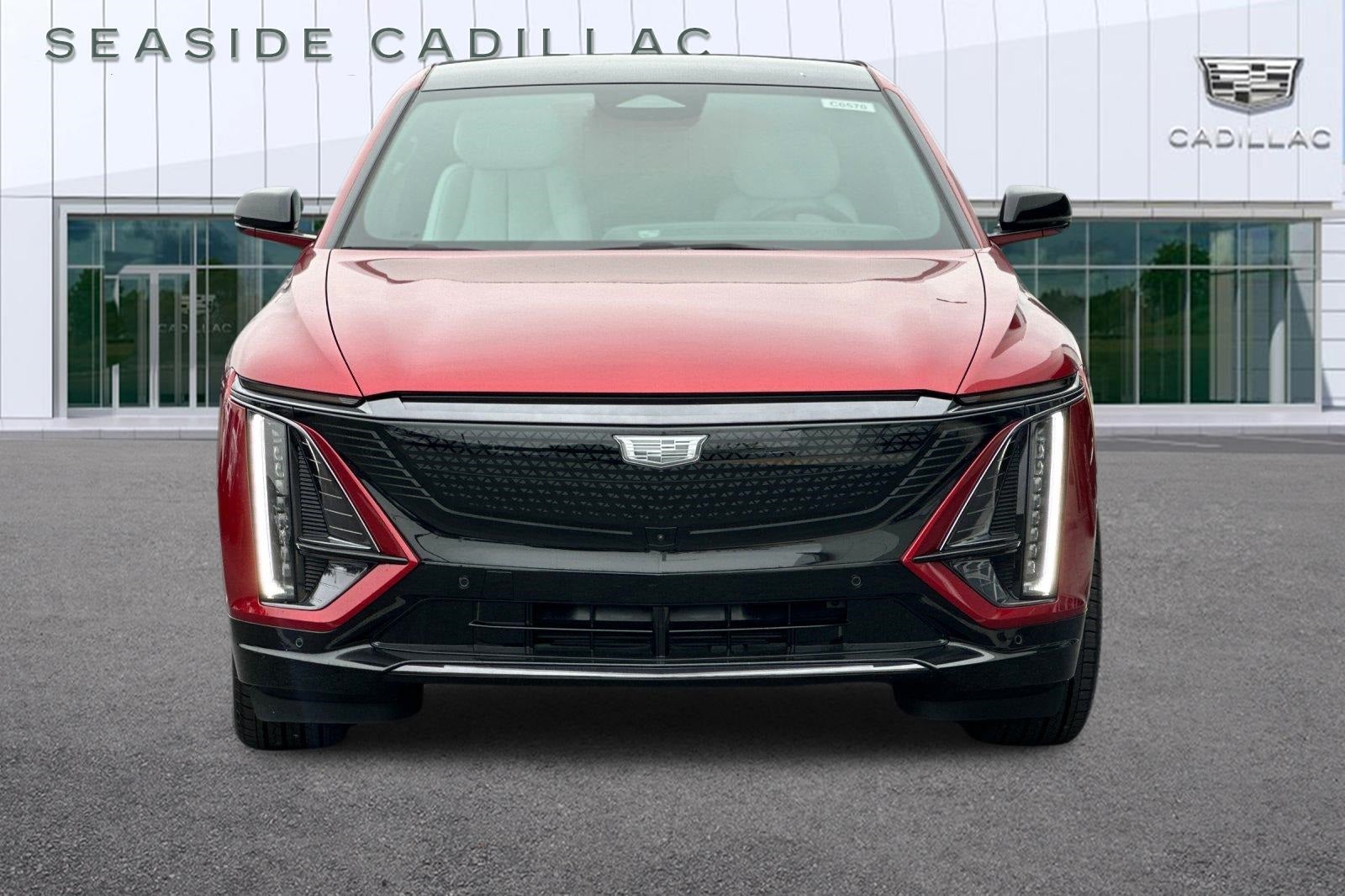 2025 Cadillac LYRIQ Sport