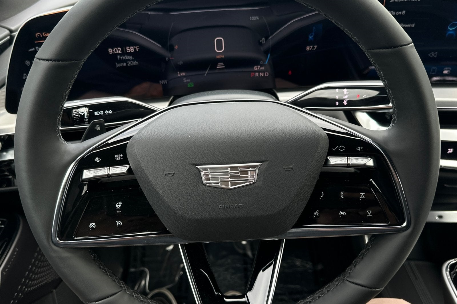 2025 Cadillac LYRIQ Sport