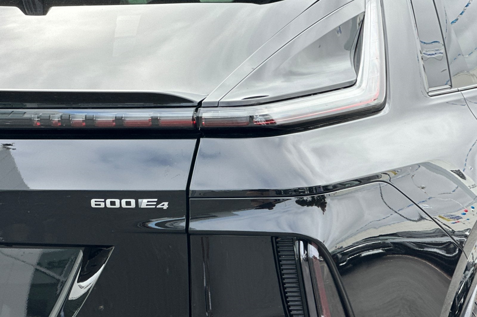 2025 Cadillac LYRIQ Sport