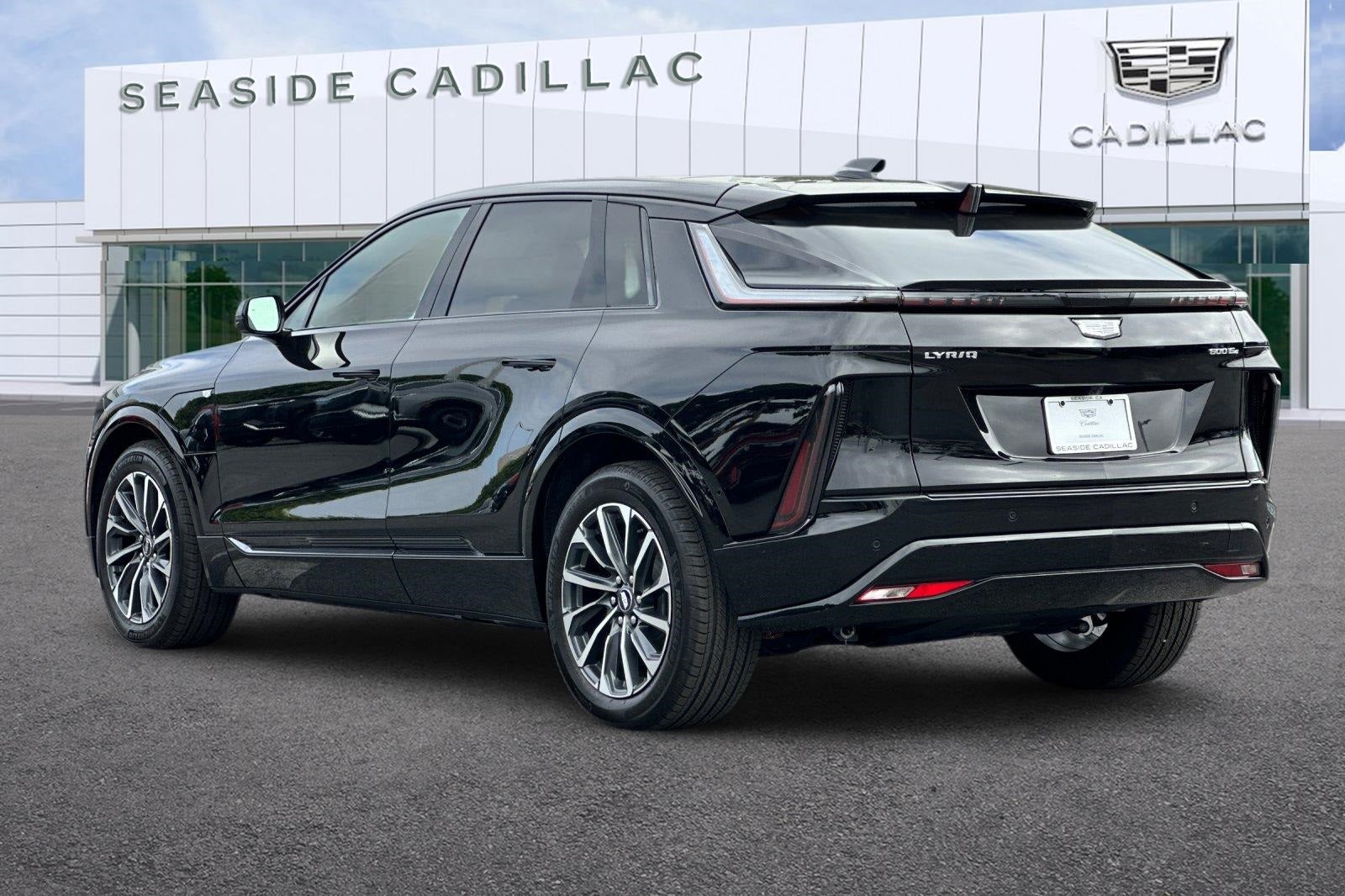 2025 Cadillac LYRIQ Sport