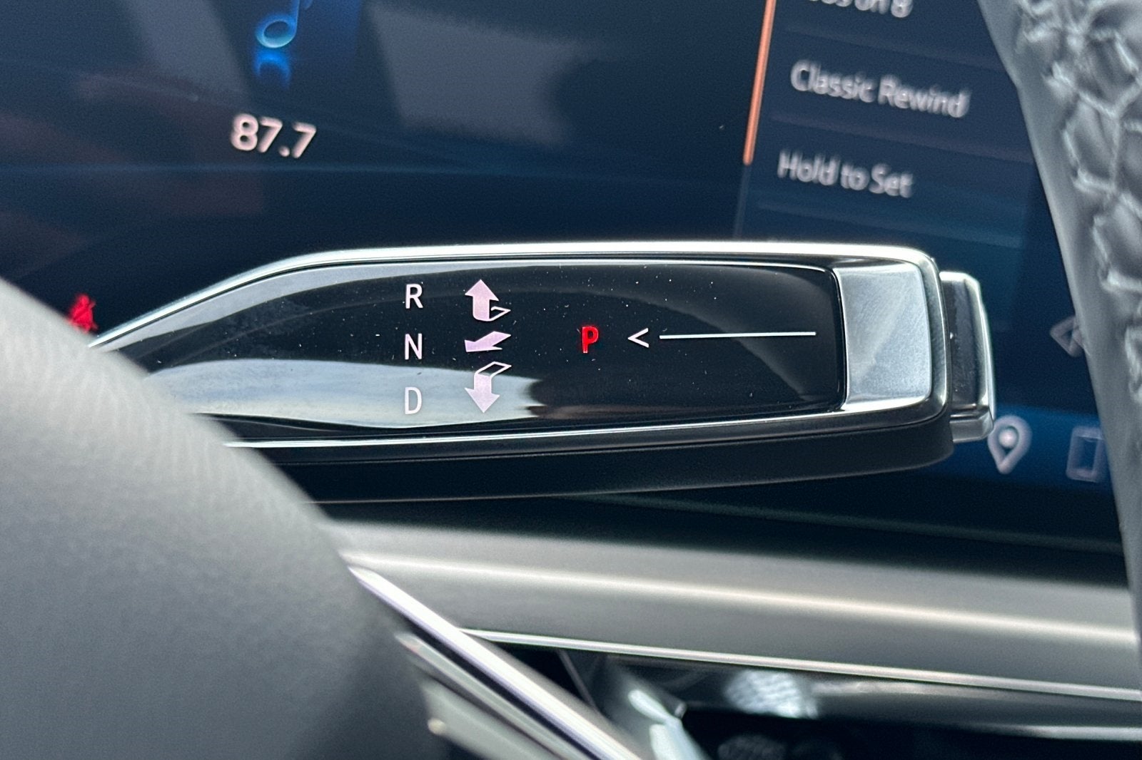 2025 Cadillac LYRIQ Sport