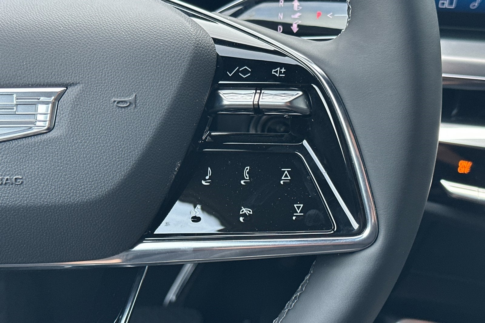 2025 Cadillac LYRIQ Sport