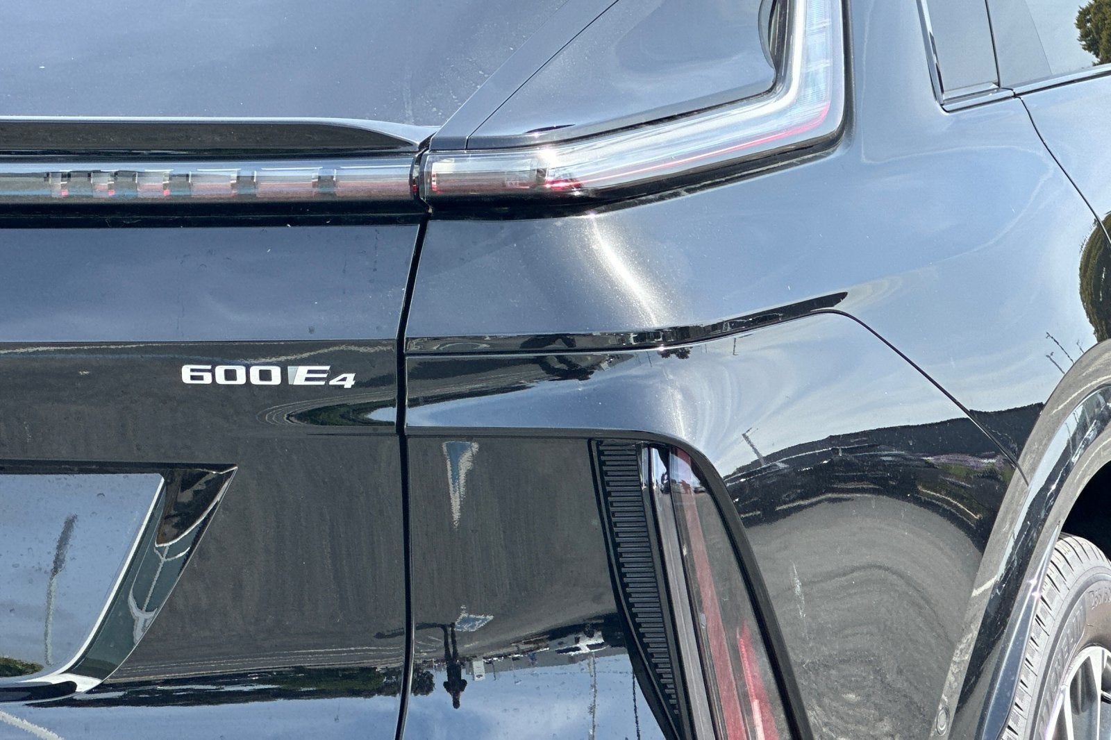 2025 Cadillac LYRIQ Sport