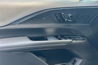 2025 Cadillac LYRIQ Sport