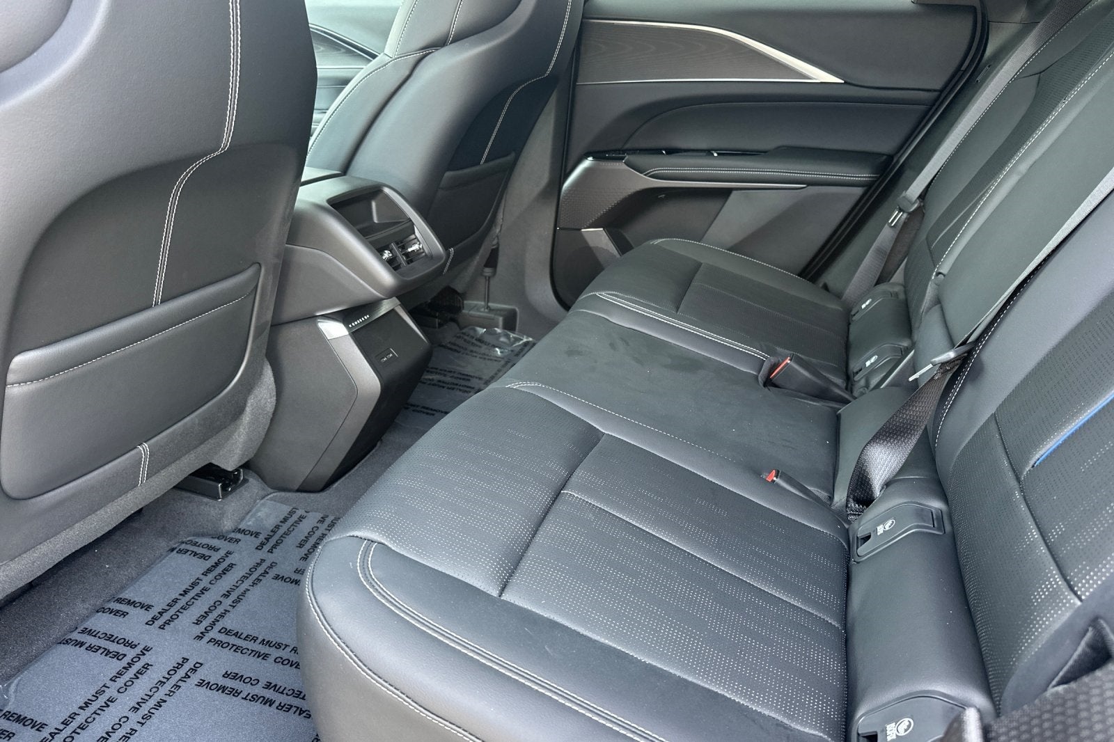 2025 Cadillac LYRIQ Sport