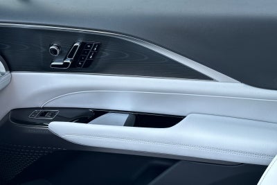 2025 Cadillac LYRIQ Sport