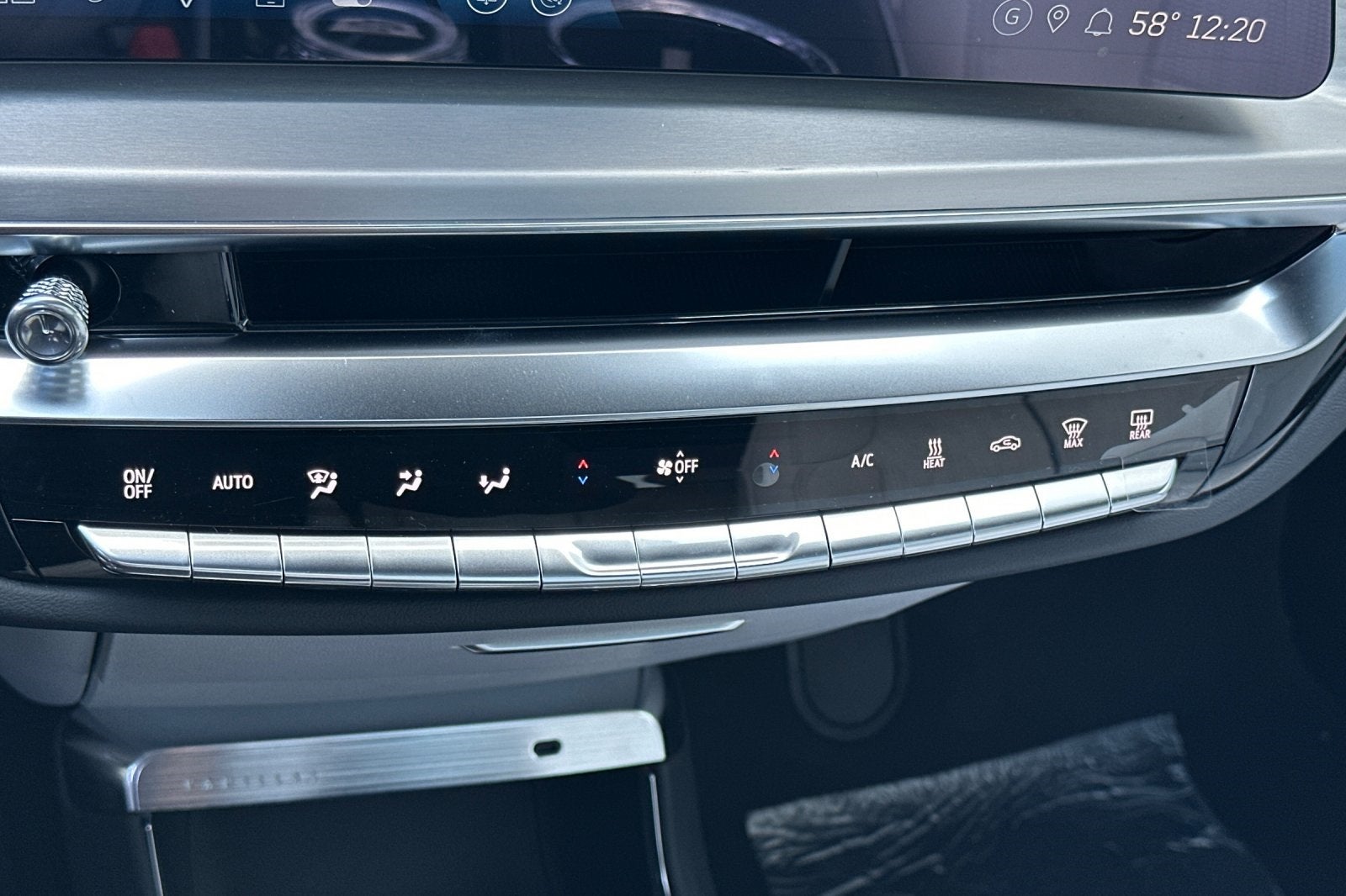 2025 Cadillac LYRIQ Sport