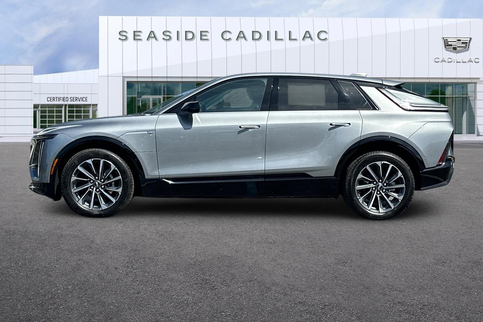 2025 Cadillac LYRIQ Sport