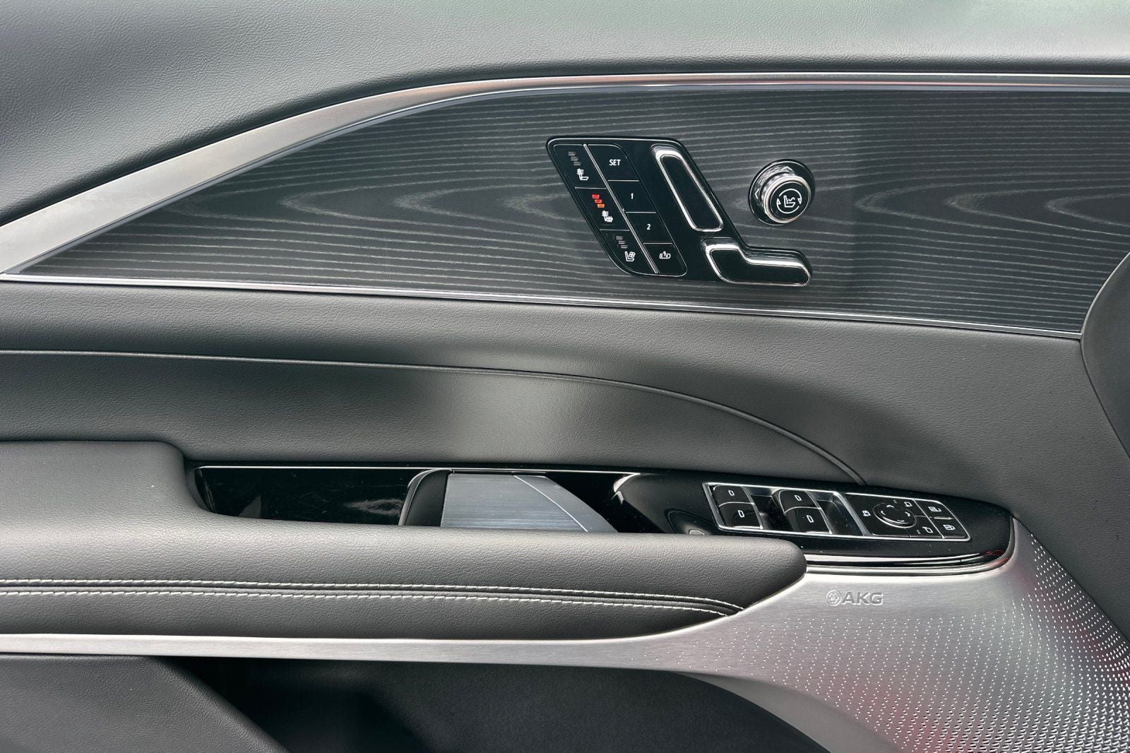 2025 Cadillac LYRIQ Sport