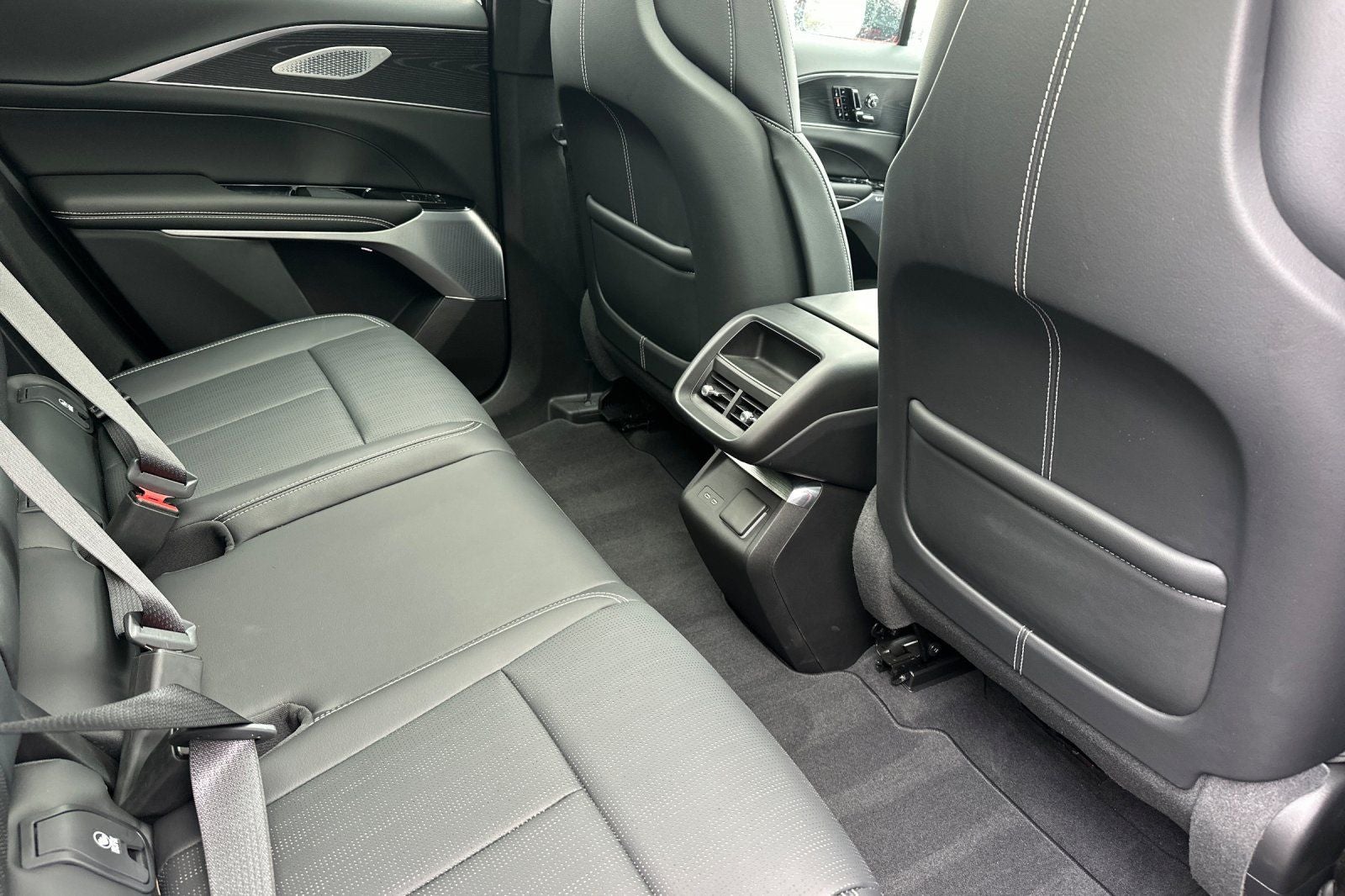 2025 Cadillac LYRIQ Sport