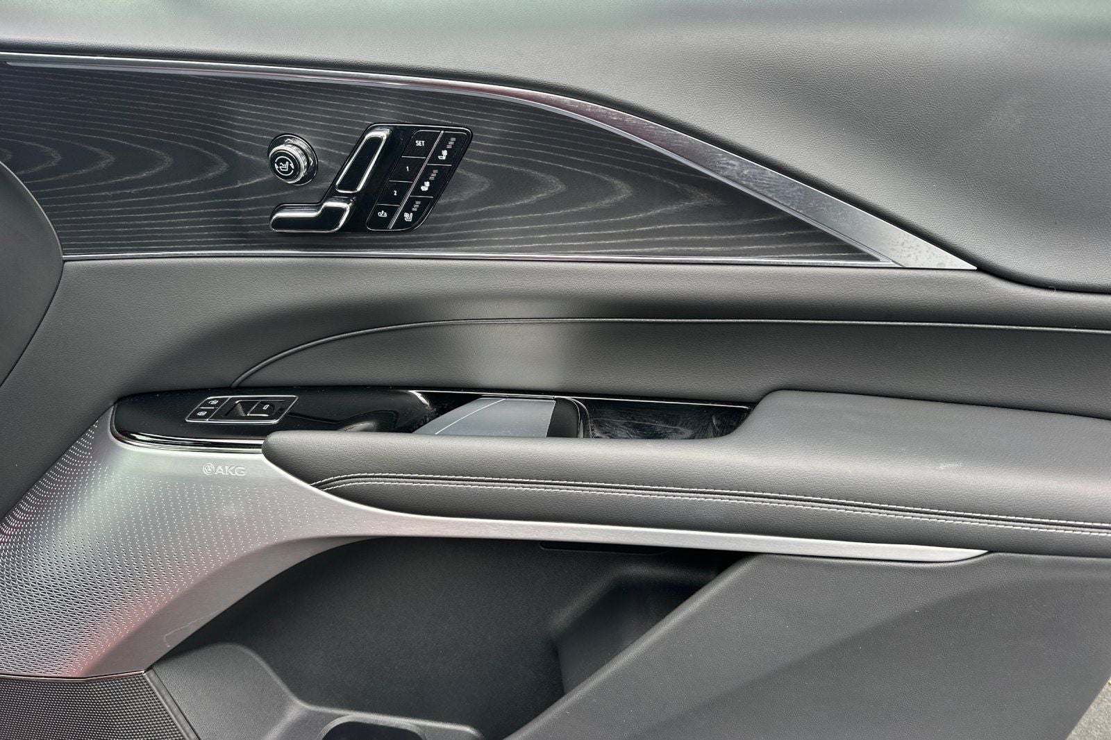 2025 Cadillac LYRIQ Sport