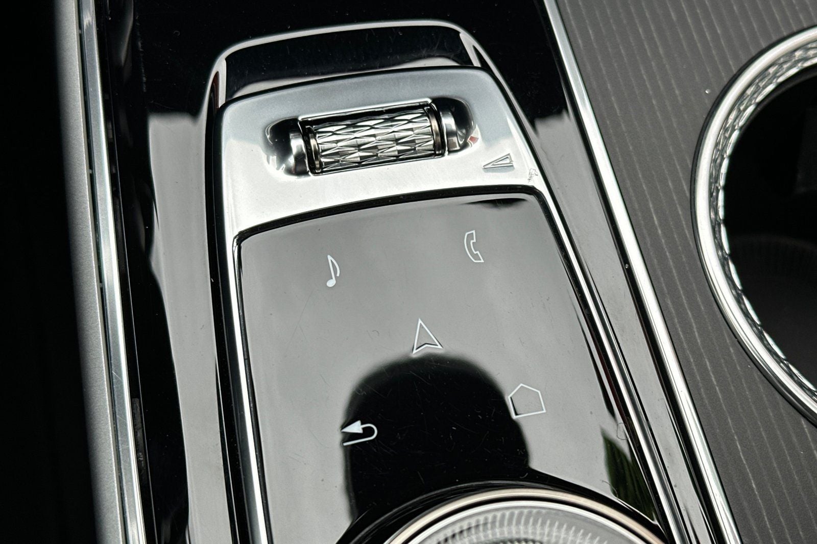 2025 Cadillac LYRIQ Sport