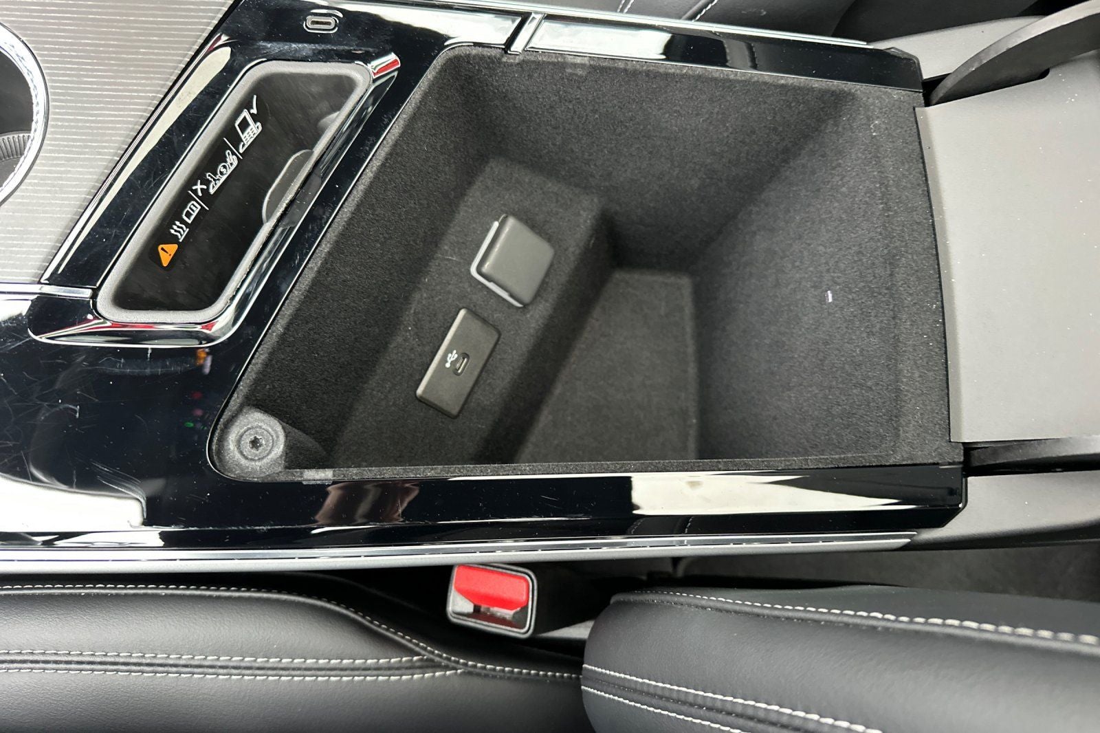 2025 Cadillac LYRIQ Sport