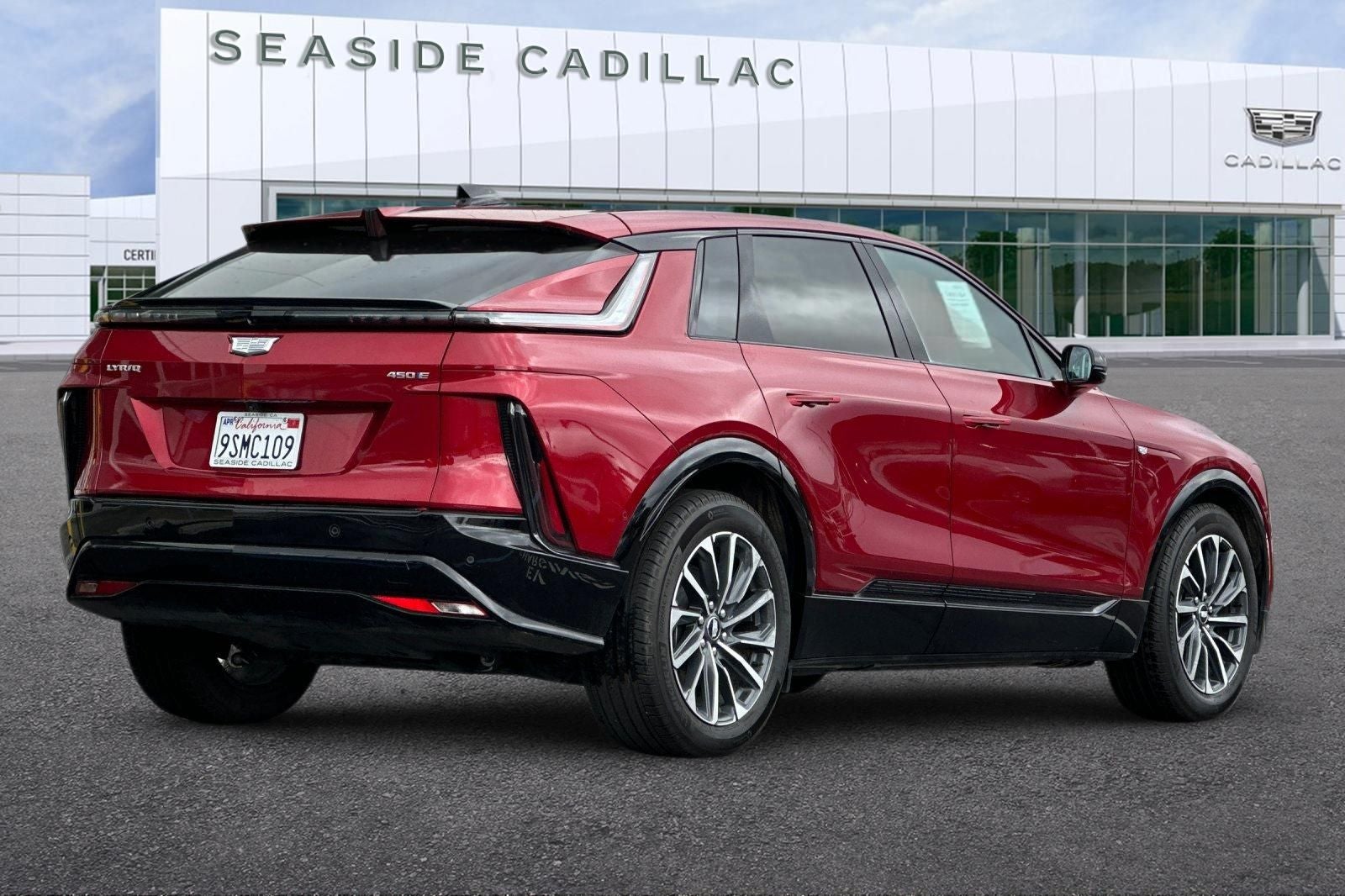 2025 Cadillac LYRIQ Sport