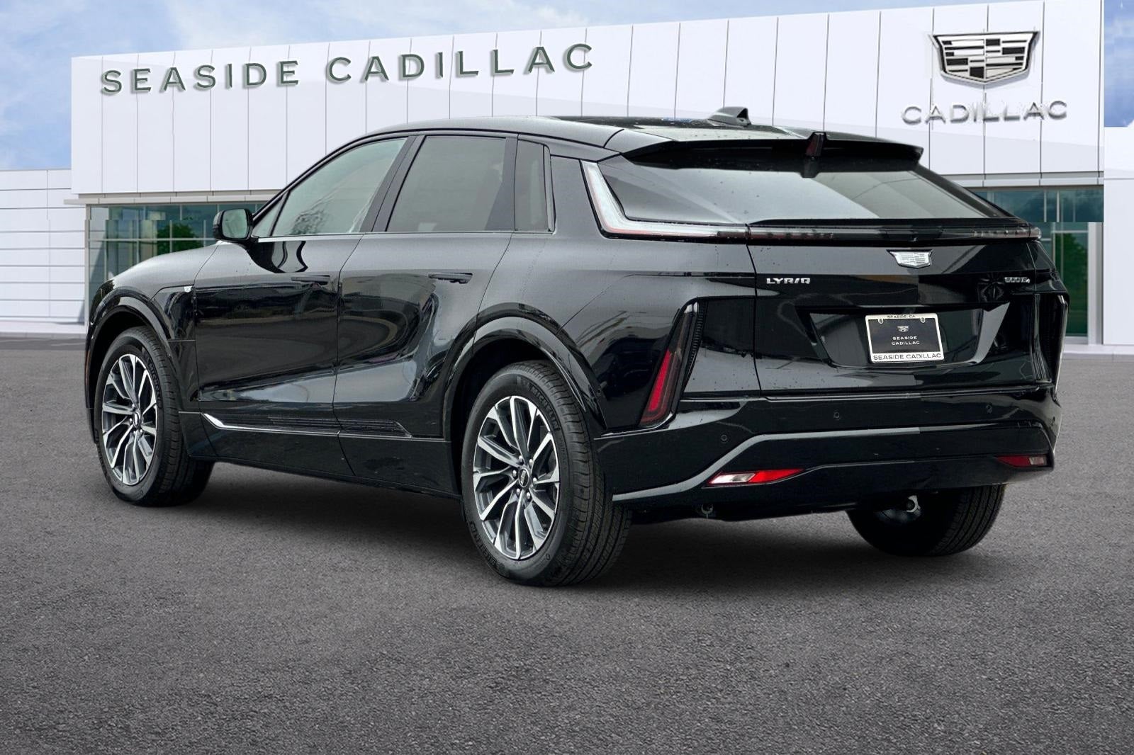 2025 Cadillac LYRIQ Sport
